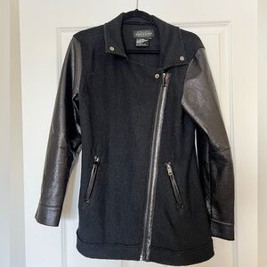 Women’s Jacket (40% Wool)